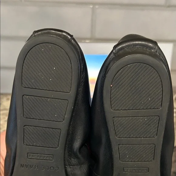 Cole Haan Women's Black Emory bow ballet flats Flats with Bow Accent size 9 - Picture 4 of 7